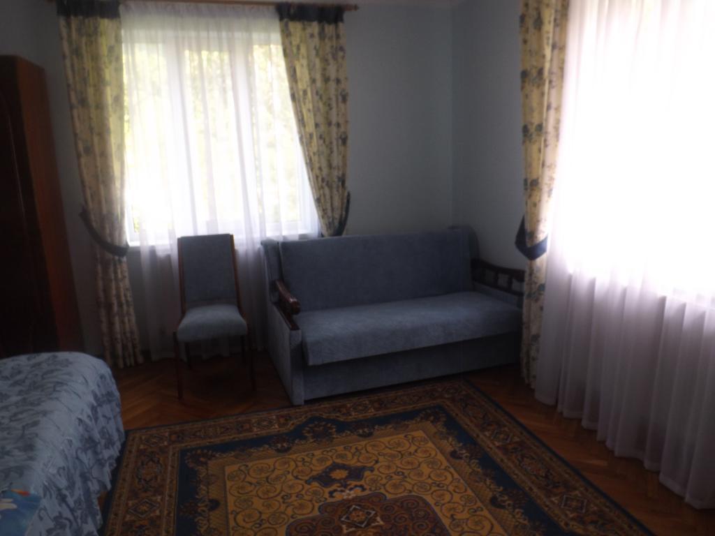 Rosinka Apartment Yaremche Ngoại thất bức ảnh
