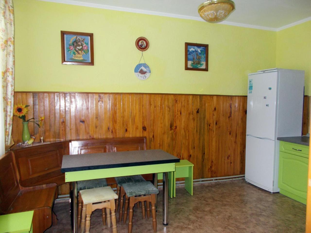 Rosinka Apartment Yaremche Ngoại thất bức ảnh